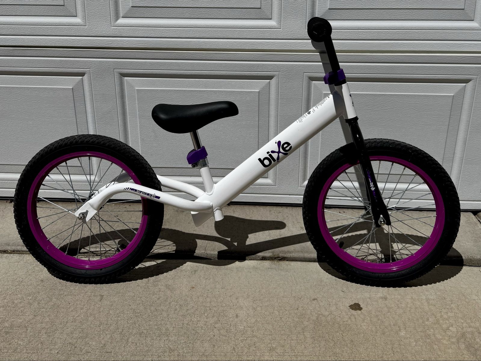 Kids purple/white Bixe balance bike 16” wheel