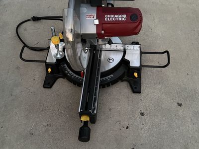 Chicago Electric Sliding Compound Miter Saw