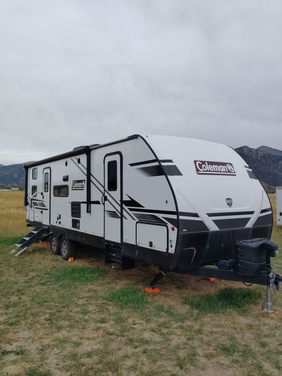 2022 Coleman Trailer Lantern Series 285BH