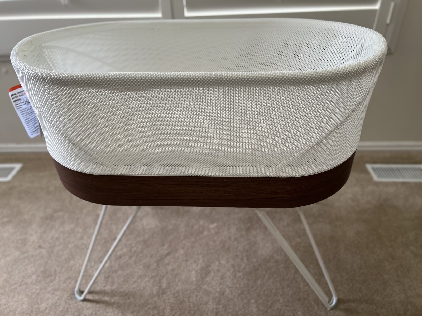 Snoo smart bassinet + new sheets