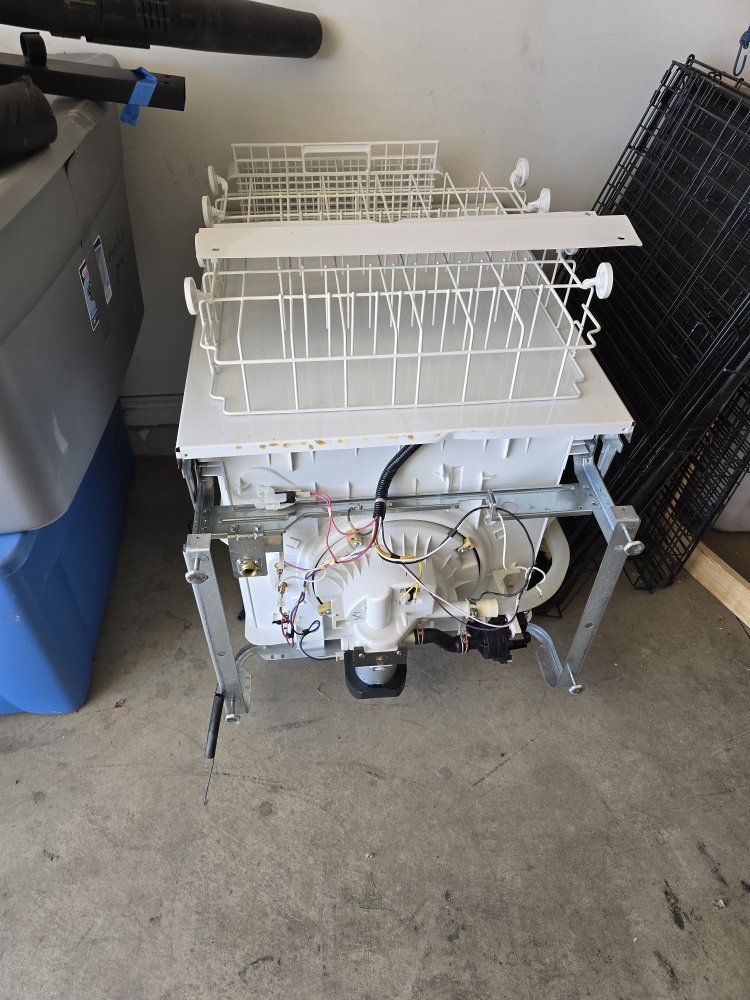 CURB ALERT! Frigidaire Dishwasher White