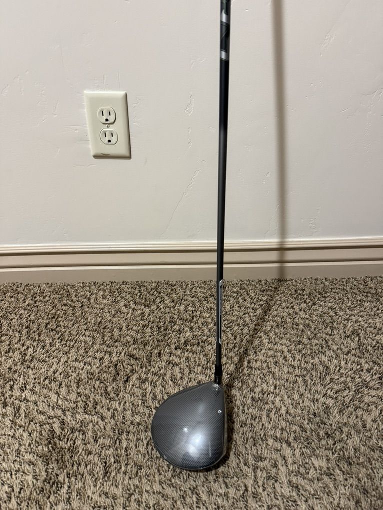 Taylormade Qi35 Driver