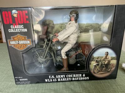 1998 GI Joe Classic Collection US Army Courier & WLA 45 Harley-Davidson
