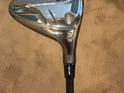 Like new TaylorMade Qi35 3 wood. Stiff.