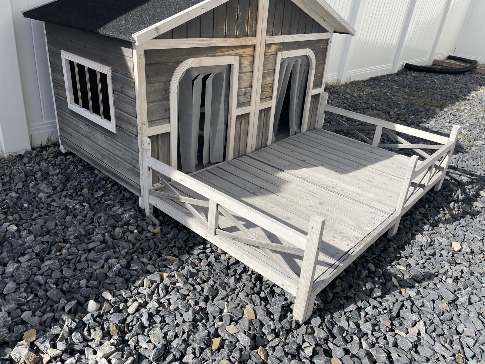 Dog house