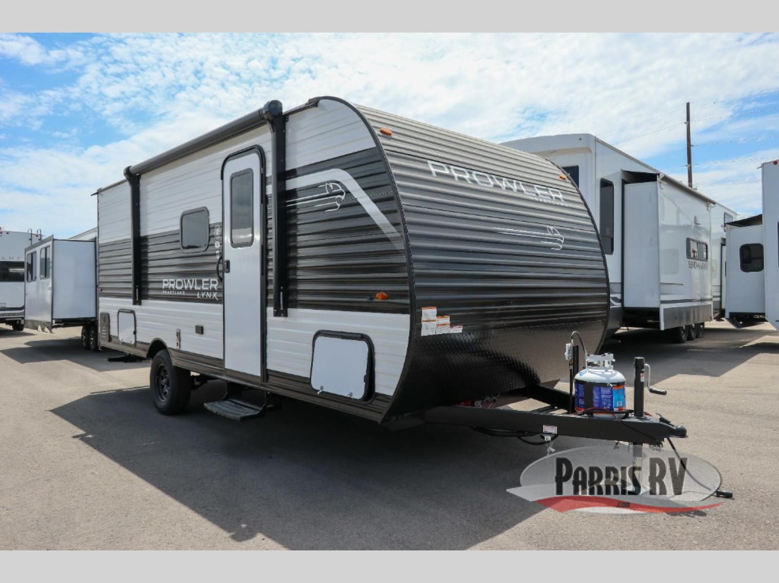 New 2027 Heartland Prowler 1702DBS