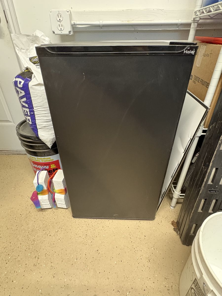 MINI FRIDGE