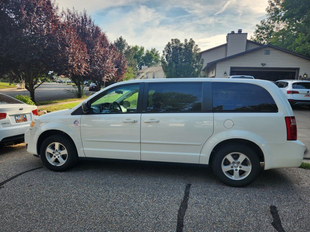 2010 DODGE GRAND CARAVAN ES