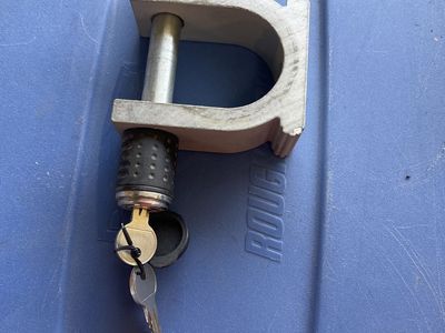 5th Wheel Trailer King Pin Lock