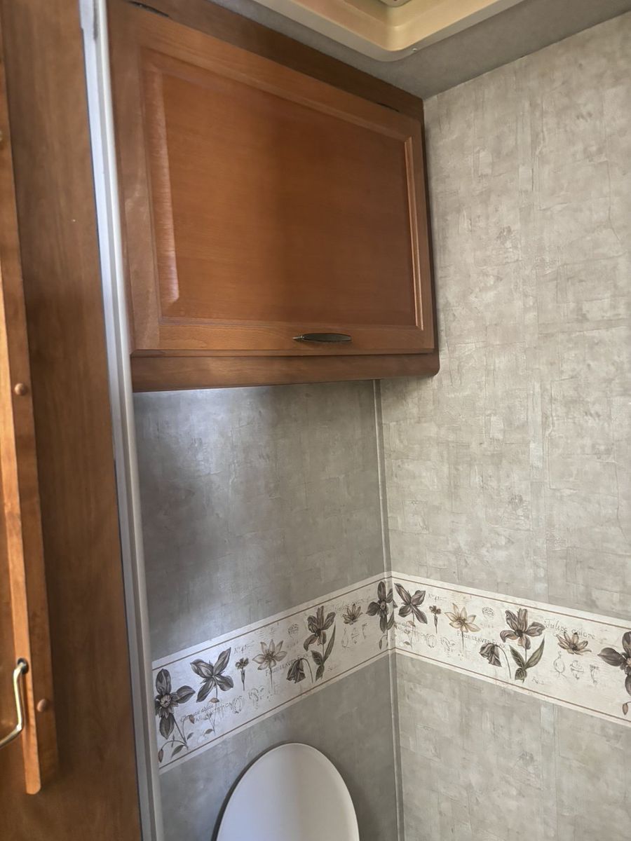 Main image 14