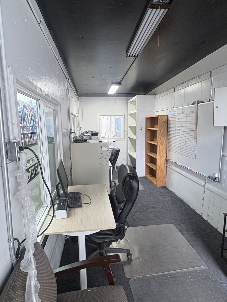 Main image 5