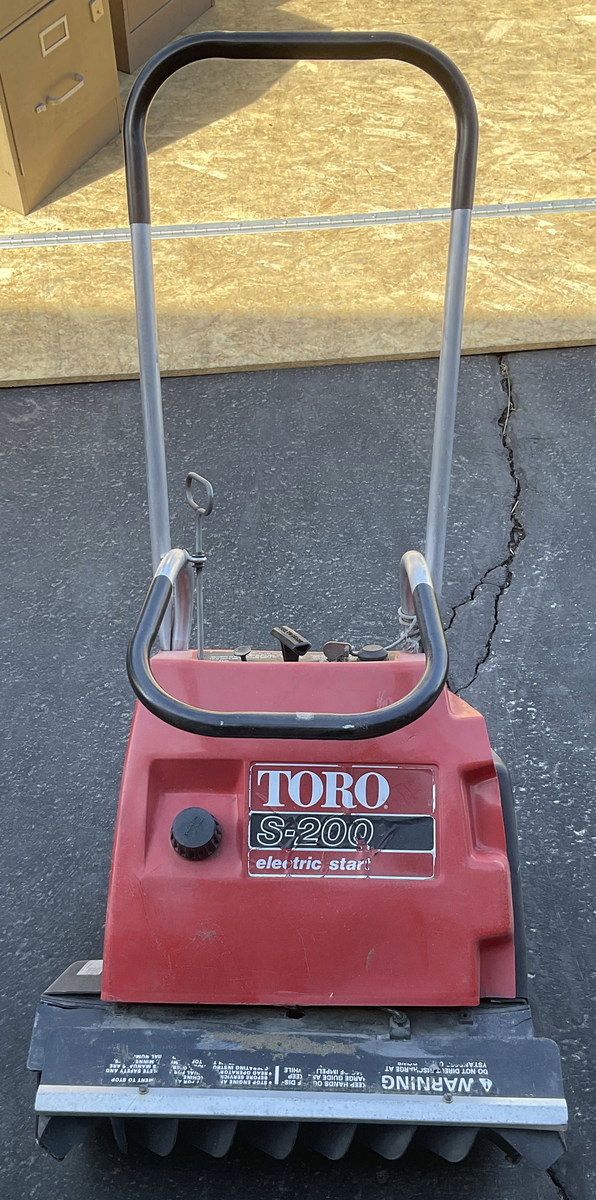 Toro S-200 Single-Stage 20-Inch Snowblower (Electric Start, 2-Cycle)