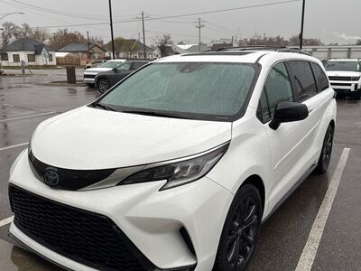 2022 TOYOTA SIENNA XSE 7-Passenger