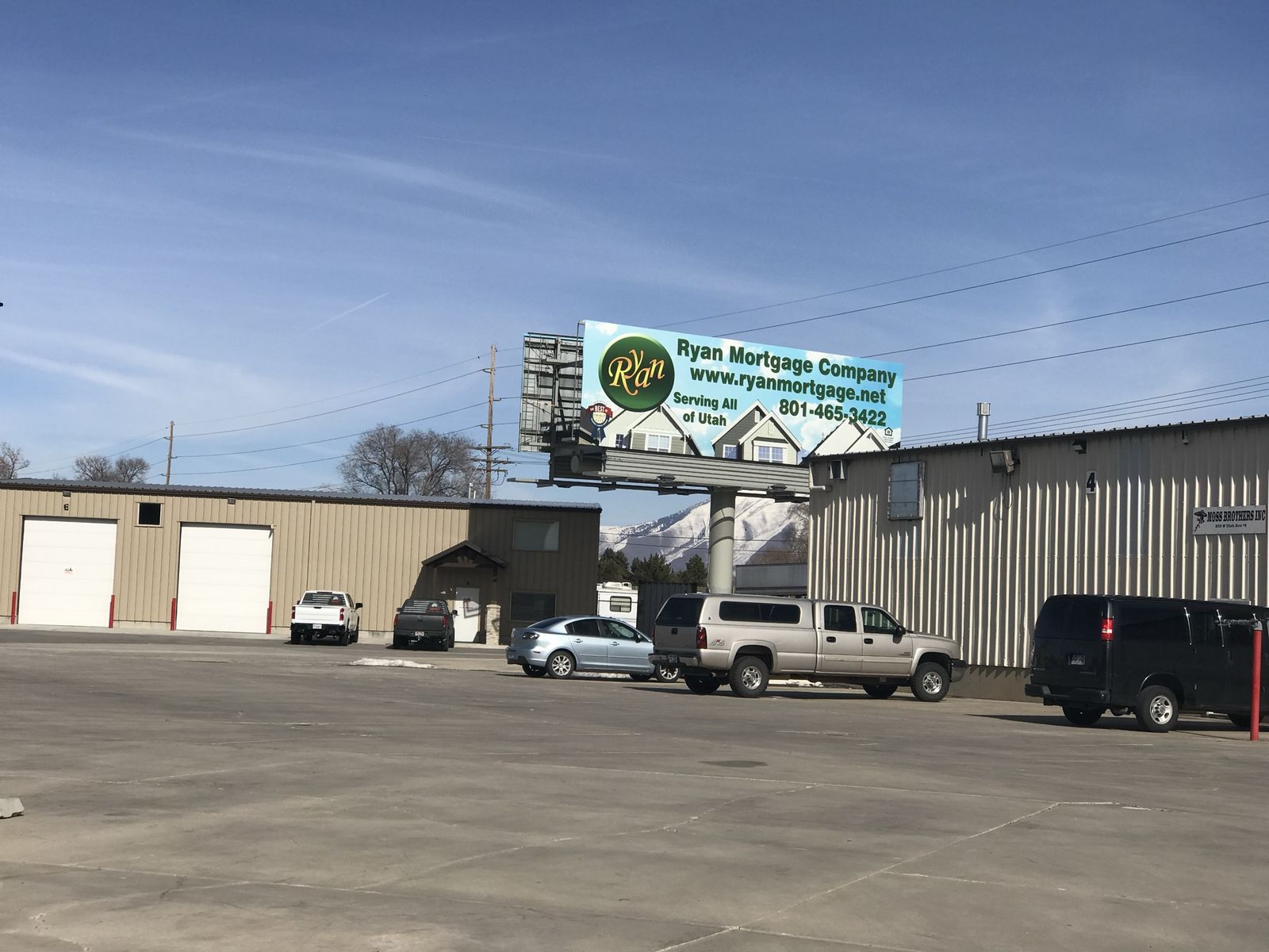 ISO Billboard banner installer