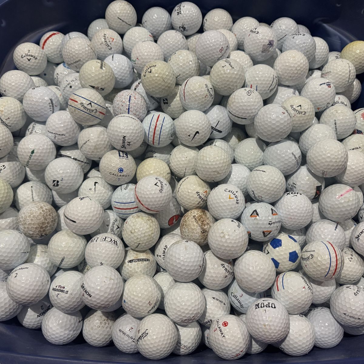 Lot of 1200 Used Golf Balls Mixed Brands