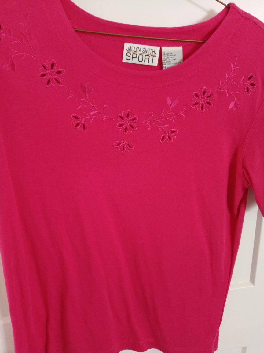 Jaclyn Smith Pink Top