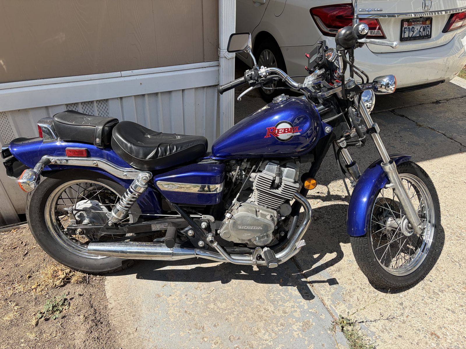 Honda Rebel 250 Motorcycle Cruiser in Blue
