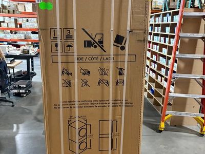 LG WKG101HWA 27 Inch Smart Gas WashTower/ Laundry Center in White, Brand New!