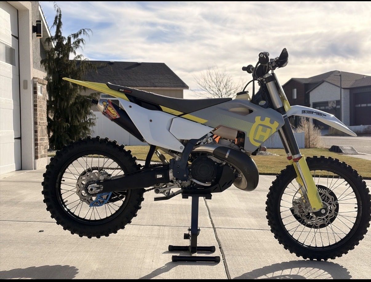 Carbon Fiber, Pipe Protector