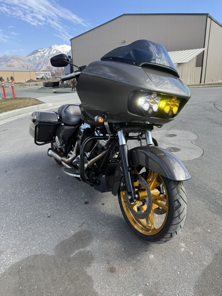 2019 Harley Davidson Road Glide 107Ci