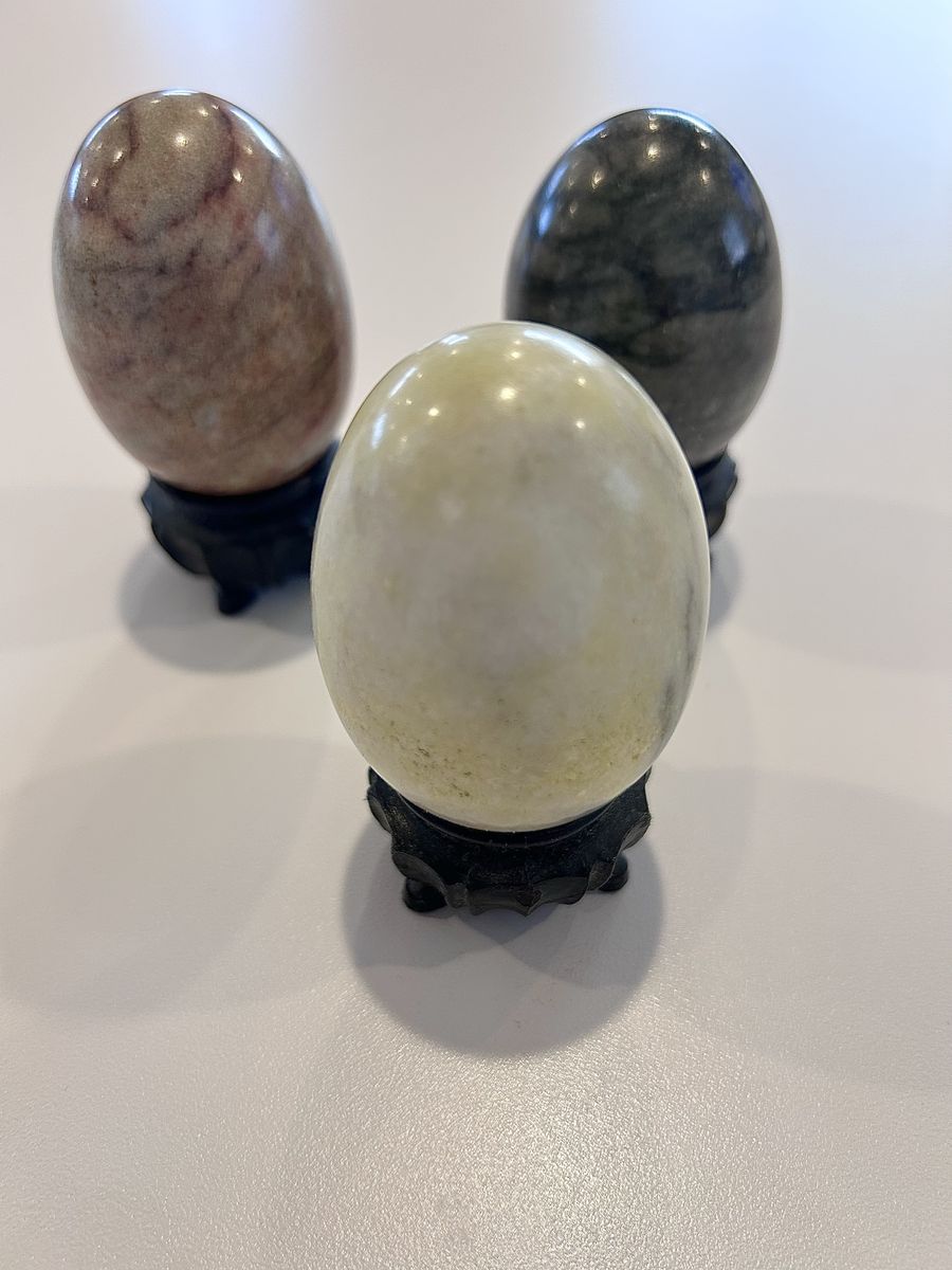 Vintage Carved Alabaster Marble Eggs With Stands