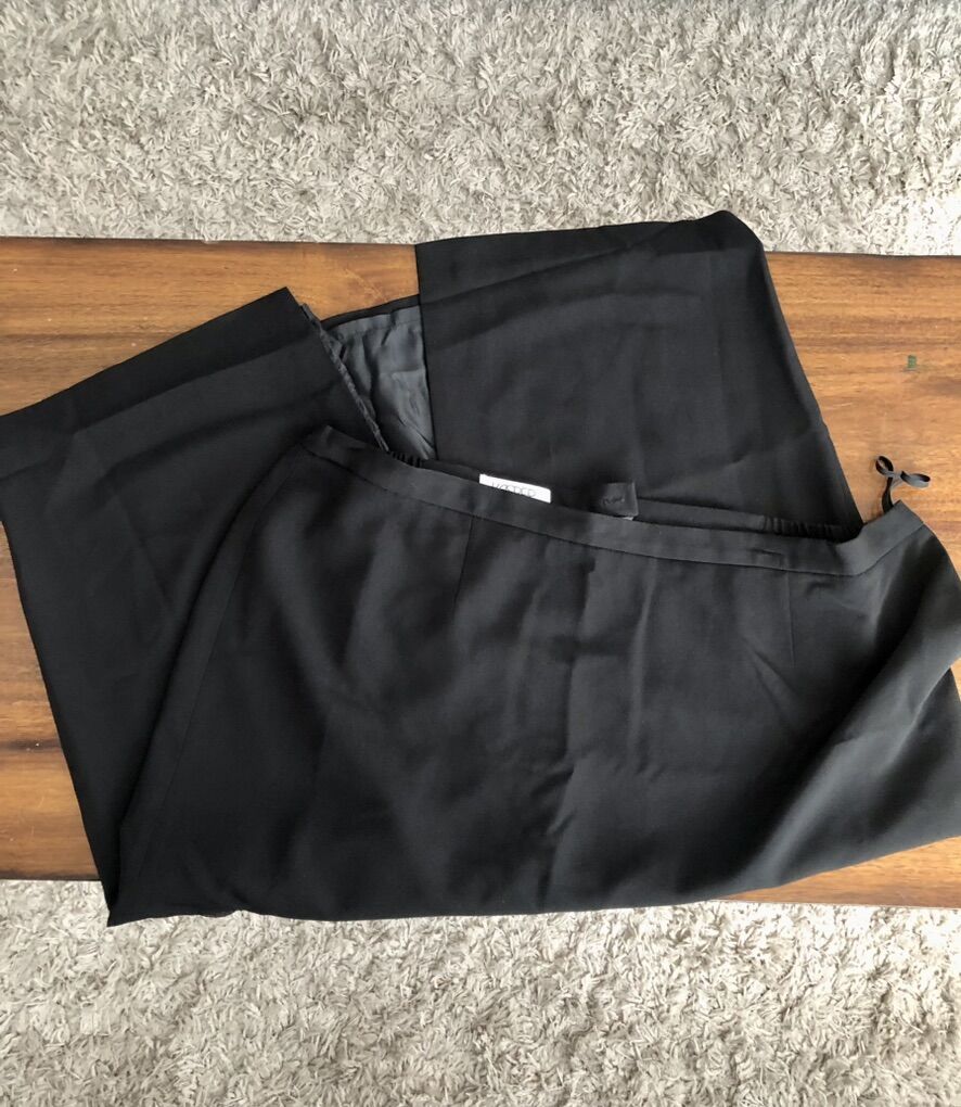 Kasper 24W Black Women's Skirt