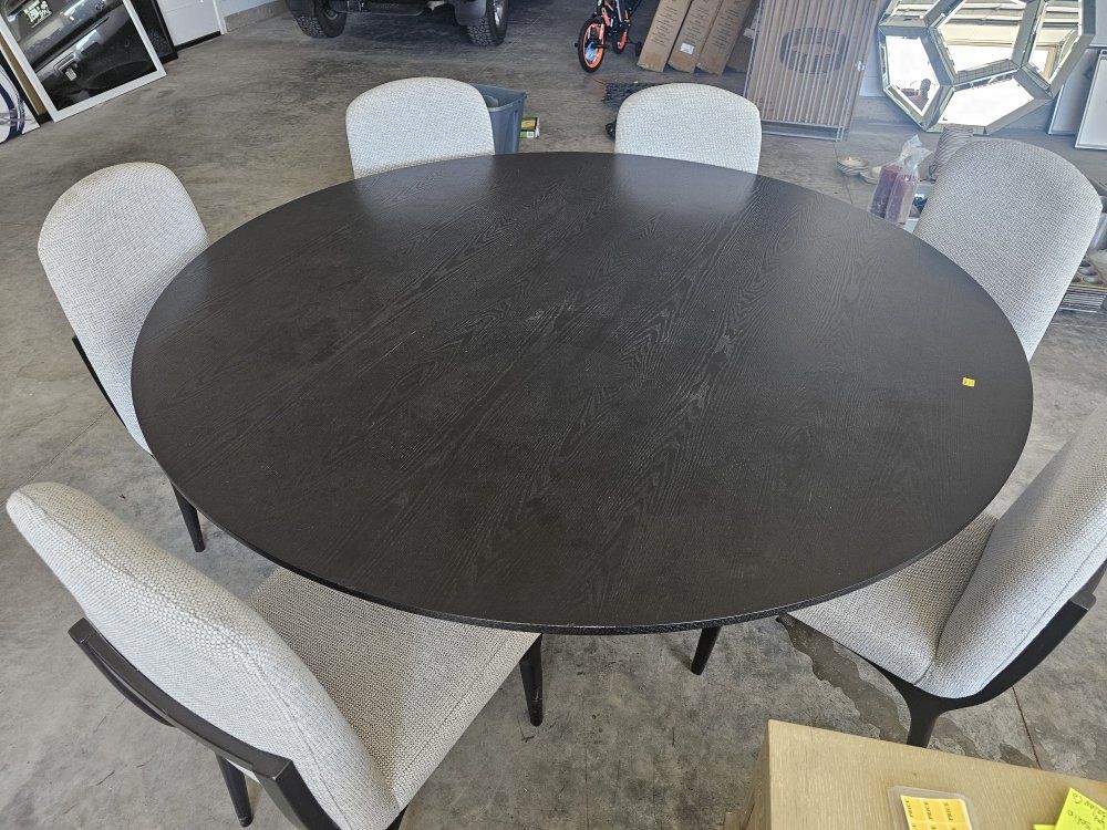 6 ft Mahogany Brand table and 6 chairs