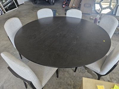 6 ft Mahogany Brand table and 6 chairs