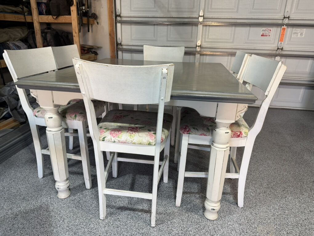 Counter Height Table with 8 Chairs