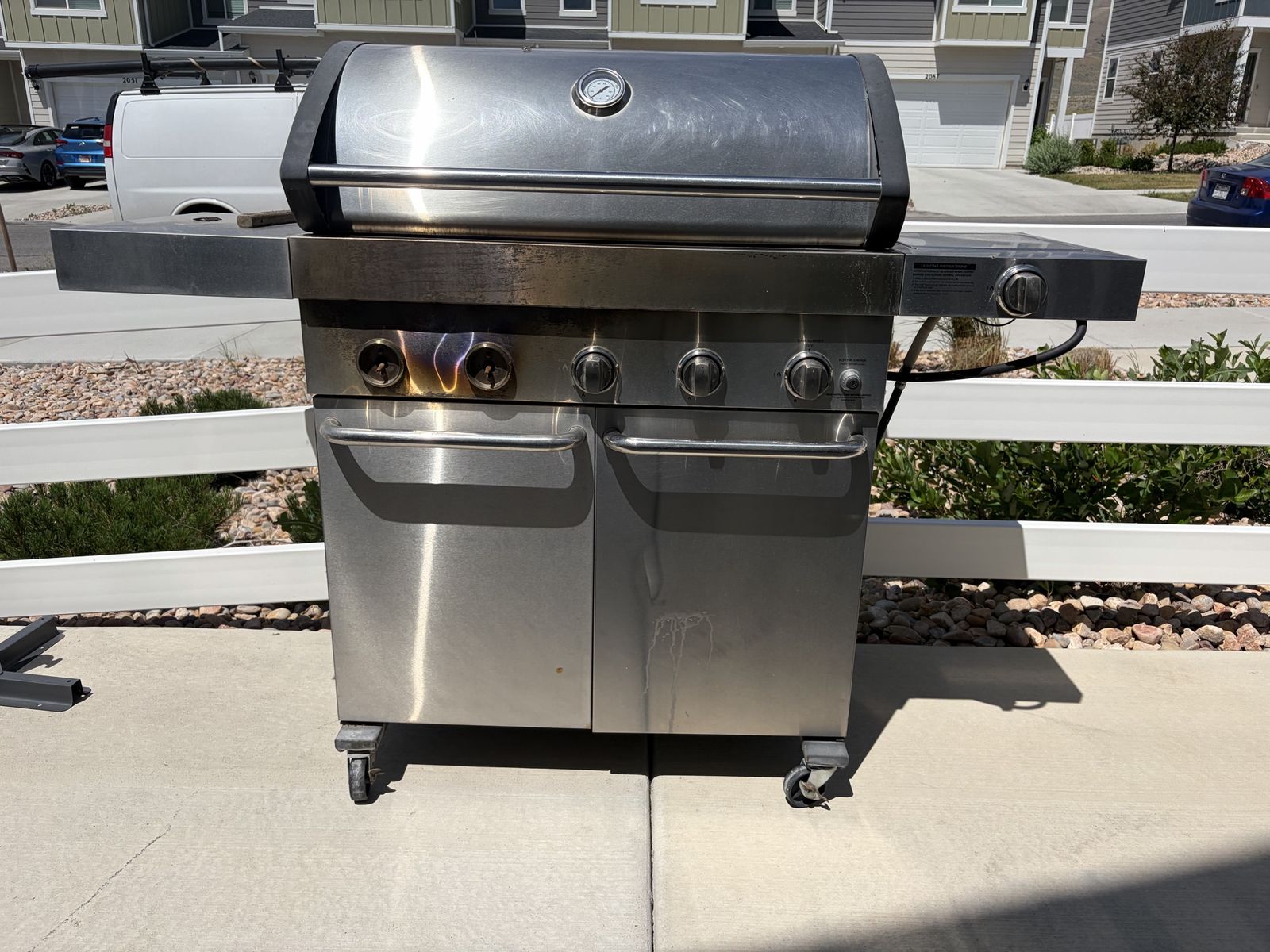 GRILL