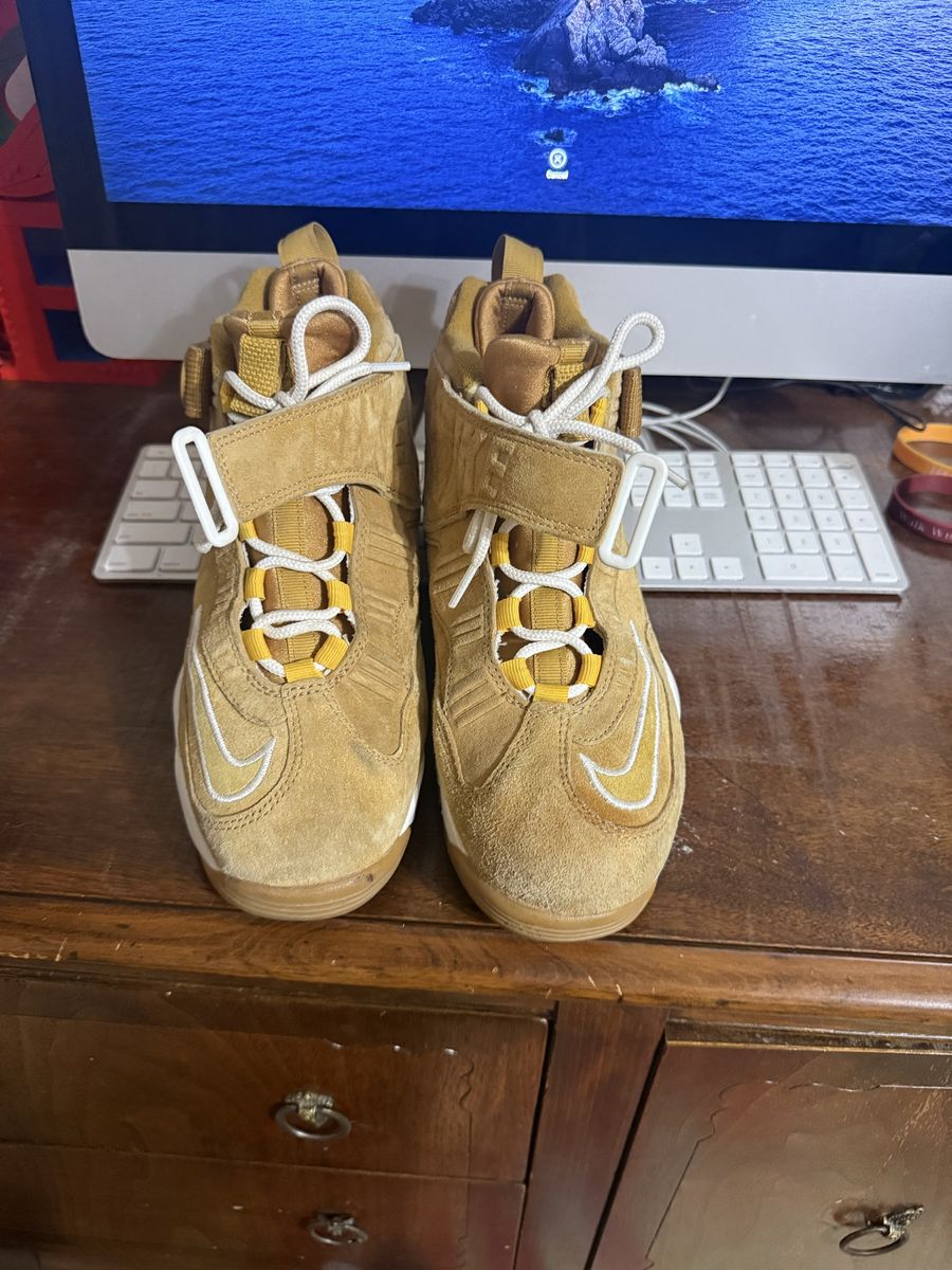 Nike Wheat Gold Suede High-Top Sneakers Size 9.5s Kobe’s winter 