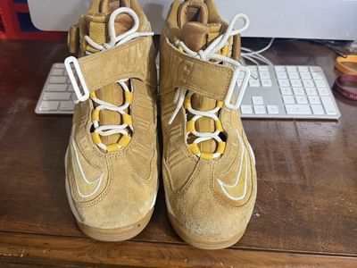 Nike Wheat Gold Suede High-Top Sneakers Size 9.5s Kobe’s winter