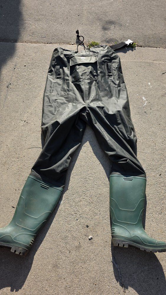 size 6 waders