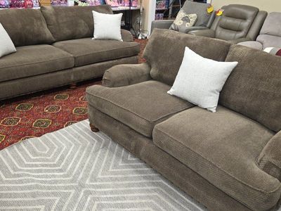 🤎🤎 2-Piece Light Brown Sofa Set
