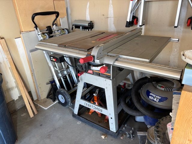 Contractor Saw with mobile base