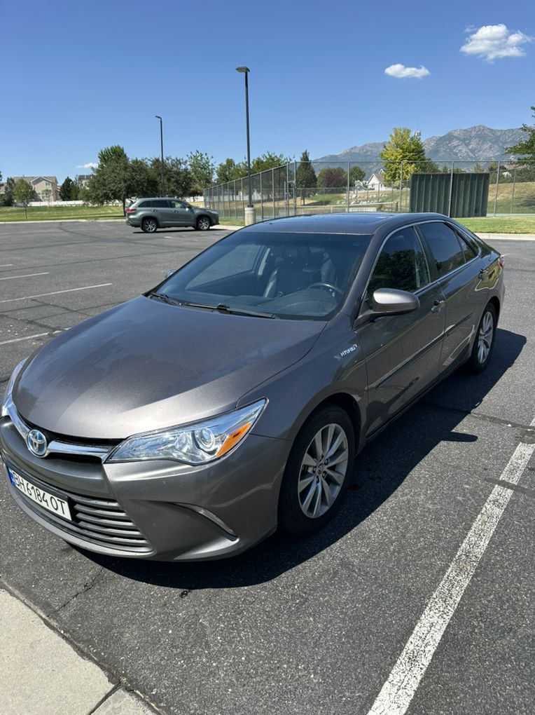 2015 Toyota Camry Hybrid XLE