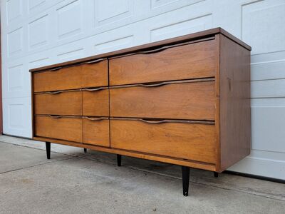 Vintage Mid Century 9 Drawer Dresser