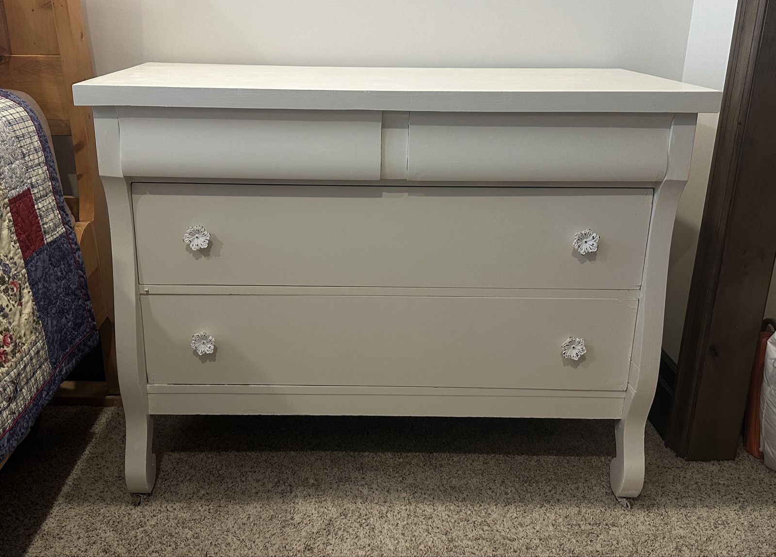 DRESSER 