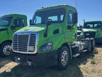 2020 Freightliner Cascadia day cab