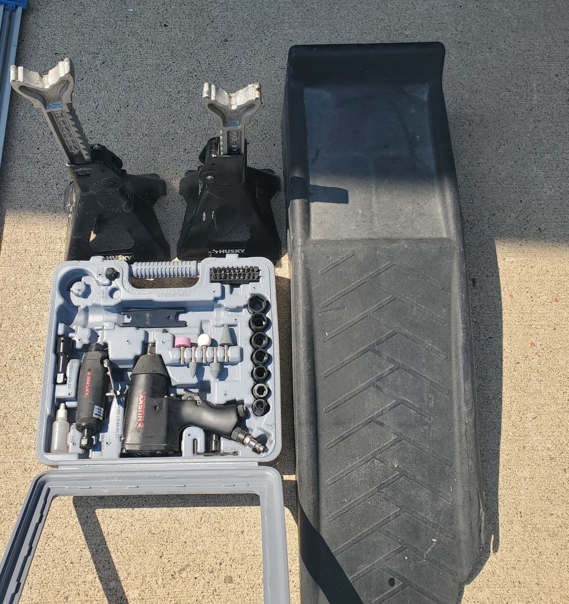 Husky Air Tool Kit, 3-Ton Jack Stands & Car Ramp