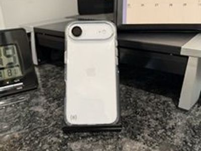 Iphone 17 Air 256GB cloud white with clear case