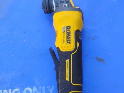 DEWALT FLEXVOLT ADVANTAGE 20V BRUSHLESS Angle Grinder - Tool Only OBO