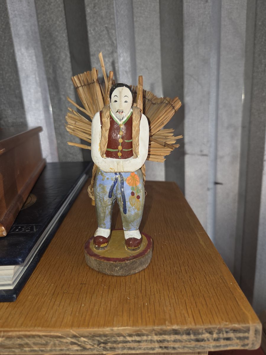 Vintage mid-century Korean hand-carved  & hand-painted wooden folk art figurine