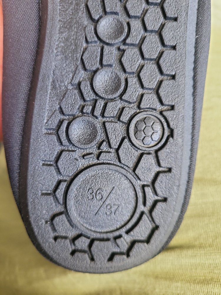 Main image 3