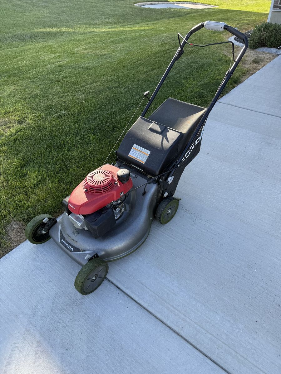 Honda Self-Propelled Lawn Mower 160cc