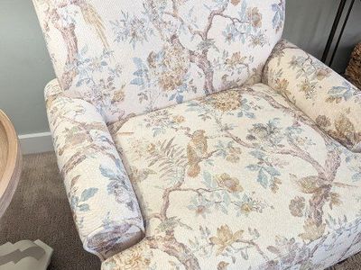 Adorable Accent Chair