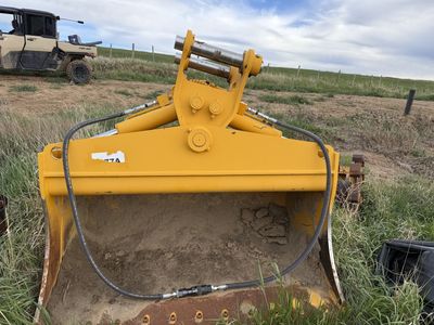 60” tilt bucket