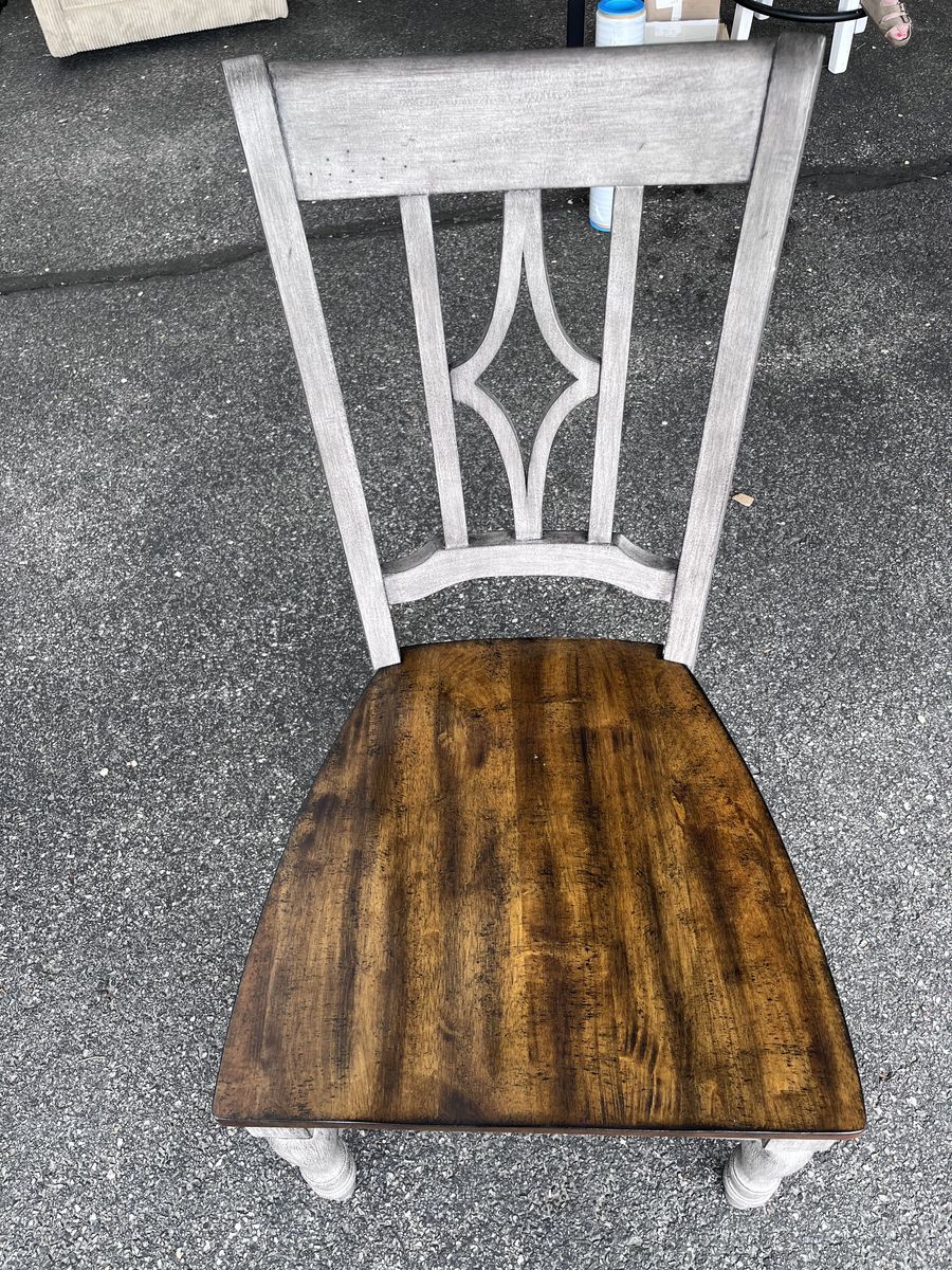 Single dinning chair