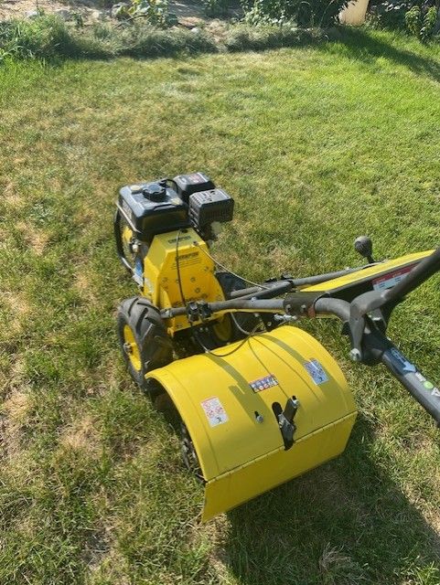Champion 19" rear tine tiller