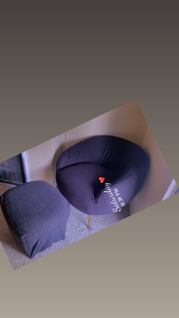 Chair w/ Foot Stool